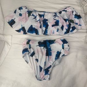 Women’s bathing suit, size large